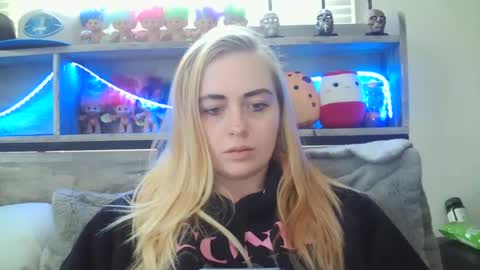 Hailey and d online show from February 17, 9:30 pm