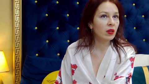 Hailey online show from December 23, 10:42 am