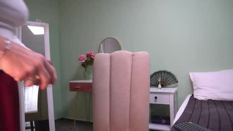 Hailey online show from October 22, 3:07 am