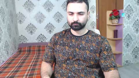 Hairy Tyler online show from December 28, 1:39 am