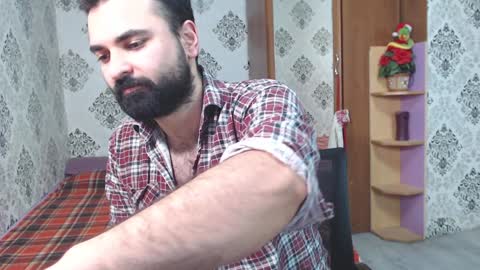 Hairy Tyler online show from January 22, 10:40 am