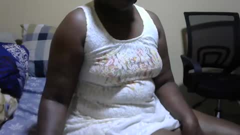 hairypussybigassy001 online show from January 3, 7:49 am