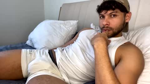 Independent       model  online show from February 23, 5:50 pm