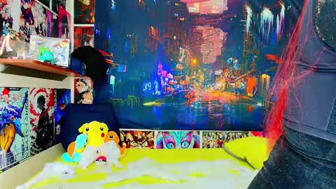 Haku Please help me with your thumbs up its important  online show from October 31, 2:29 pm