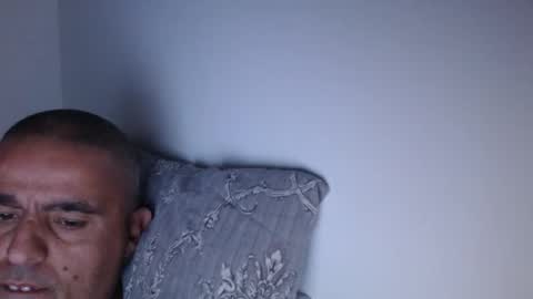 Snapshot of haled_77 chatting on December 17, 2:06 am haled_77 online show from December 17, 2:06 am