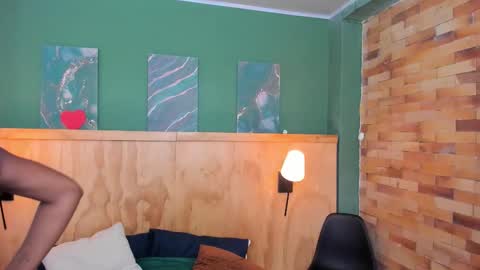 Halley Lorens online show from October 18, 7:14 pm