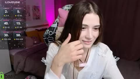 Snapshot of hana_flo chatting on October 10, 2:27 pm Hana online show from October 10, 2:27 pm