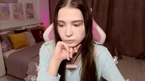 Snapshot of hana_flo chatting on October 24, 2:24 pm Hana online show from October 24, 2:24 pm