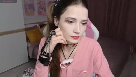 Snapshot of hana_flo chatting on November 6, 2:18 pm Hana online show from November 6, 2:18 pm