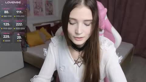 Snapshot of hana_flo chatting on November 10, 2:05 pm Hana online show from November 10, 2:05 pm