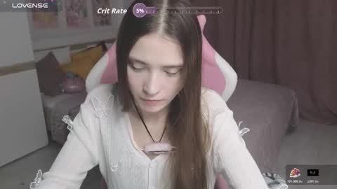 Snapshot of hana_flo chatting on November 19, 1:44 pm Hana online show from November 19, 1:44 pm