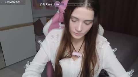 Snapshot of hana_flo chatting on November 20, 2:06 pm Hana online show from November 20, 2:06 pm