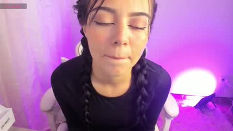 Hana Garcia online show from October 28, 10:34 pm