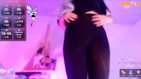 Snapshot of hana_hyuga1 chatting on November 2, 12:13 am Hana Hyuga . Please help me reach 200 thumbs up online show from November 2, 12:13 am