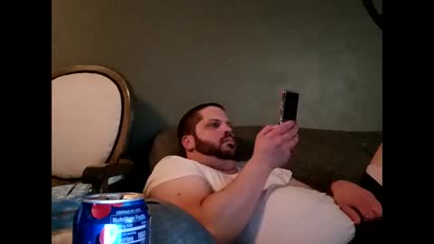 handsomedaddy198923 online show from September 10, 7:19 am