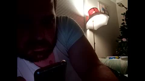 handsomedaddy198923 online show from September 22, 7:32 am