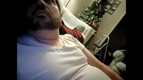 handsomedaddy198923 online show from November 14, 8:57 am