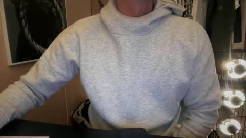 hanky online show from February 5, 7:18 am