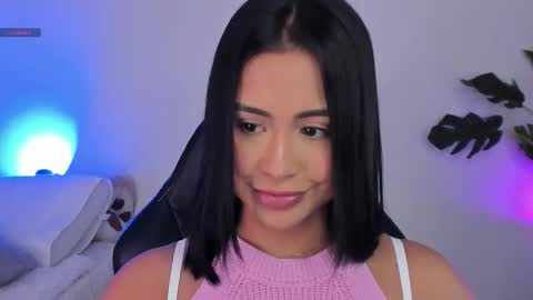 Snapshot of hanna_1sweet chatting on October 23, 8:29 pm hanna online show from October 23, 8:29 pm