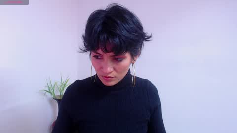 Sara online show from January 2, 6:23 pm