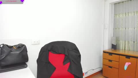 Sara online show from September 18, 3:25 pm