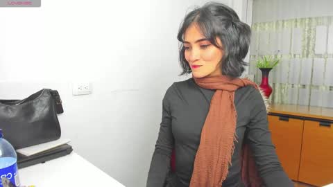 Sara online show from November 20, 6:51 pm