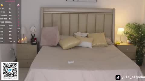 hanna_costtello online show from February 24, 5:43 am