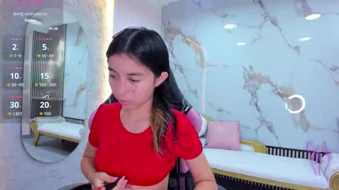 Snapshot of hanna_cutte_ chatting on November 9, 10:24 am Hanna online show from November 9, 10:24 am