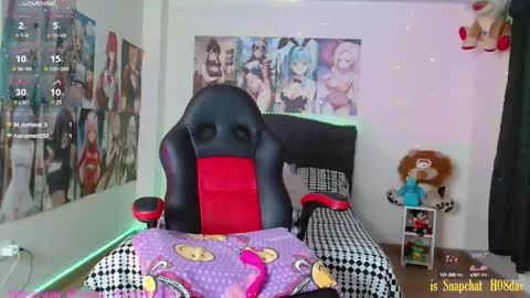 Hanna davis  new account  online show from February 26, 3:41 pm