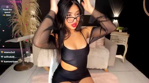 Snapshot of hanna_fost chatting on January 28, 12:54 pm im Hanna online show from January 28, 12:54 pm