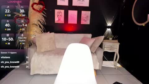 Snapshot of hanna_fost chatting on February 19, 3:38 pm im Hanna online show from February 19, 3:38 pm