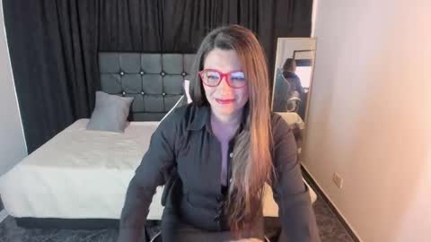 hanna_ma online show from September 30, 2:44 pm