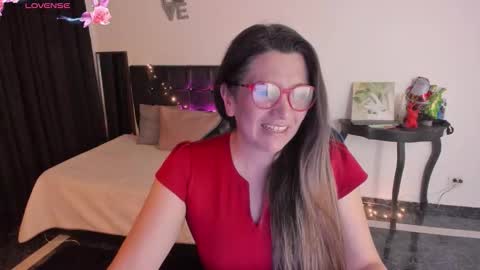 hanna_ma online show from November 25, 3:23 pm