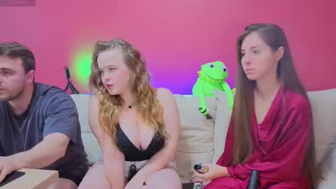 hanna montanas online show from November 8, 11:10 am