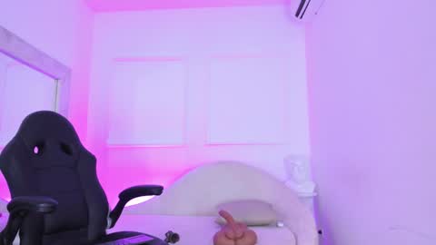 Hanna online show from January 25, 2:15 am