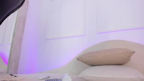 Hanna online show from February 26, 11:15 pm