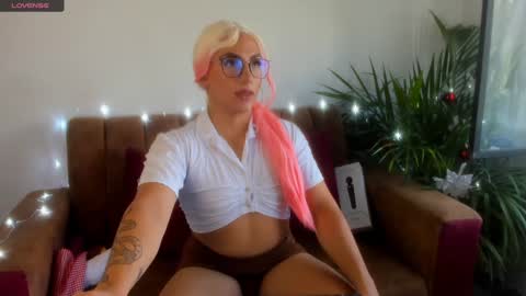 Snapshot of hanna_sofi4 chatting on December 31, 3:53 pm Hanna Capicorn online show from December 31, 3:53 pm