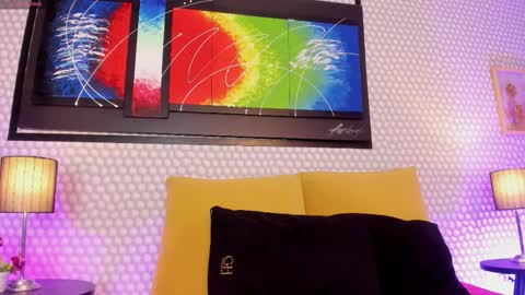 Hanna online show from November 29, 3:31 am