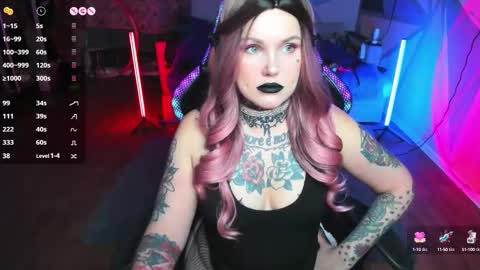 Hannah online show from September 19, 12:23 am