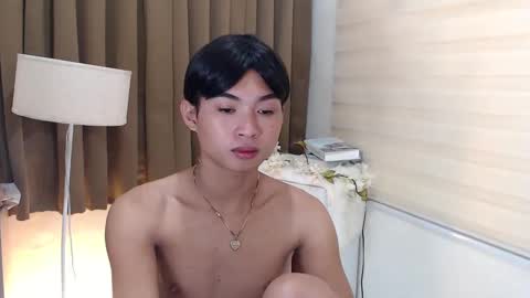 Alex online show from December 4, 5:22 pm