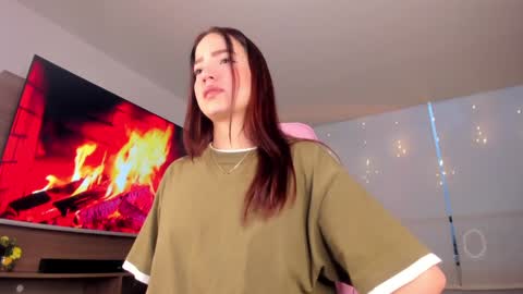 Hannah online show from December 30, 10:55 pm