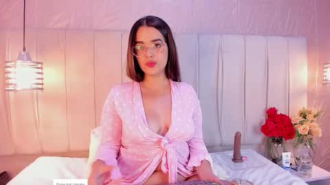 Hannah Lee online show from September 23, 8:01 pm