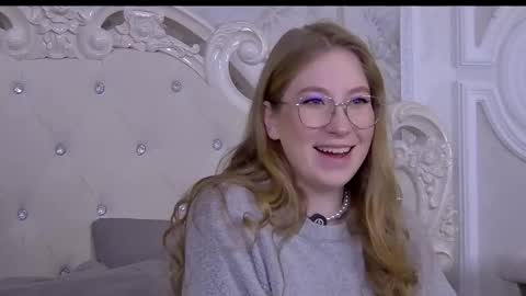 Pearl online show from October 8, 3:37 am