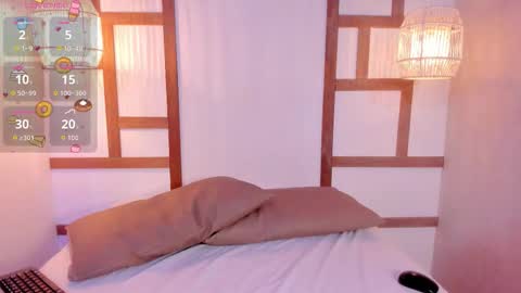 hannahmonttgomery  Help me reach 100 Hands up online show from October 22, 4:18 pm