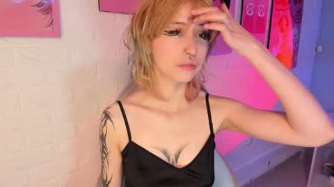 Hannah online show from September 17, 11:56 am