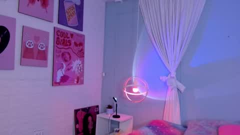 Hannah online show from October 21, 11:44 am