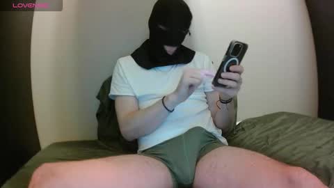 Snapshot of hansaage chatting on October 27, 10:14 pm hansaage online show from October 27, 10:14 pm