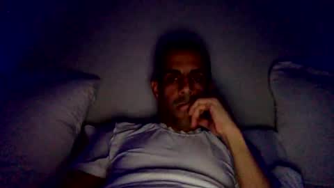 Snapshot of happy2334 chatting on January 16, 1:36 pm skysky6969 online show from January 16, 1:36 pm