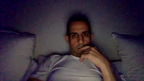 Snapshot of happy2334 chatting on December 1, 10:09 am skysky6969 online show from December 1, 10:09 am