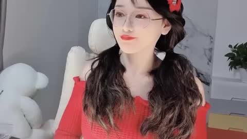 Snapshot of happysweetie168 chatting on February 10, 4:58 pm Daisy online show from February 10, 4:58 pm